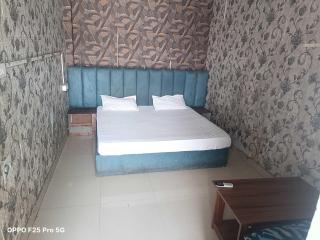 Hotel O Shiya Palace Hotel & restaurant - Gorakhpur - 6