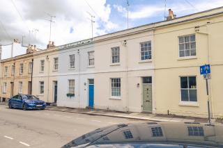 Cosy Studio Annexe in the Centre of Cheltenham - 7