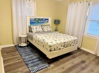 2 CoZY HOME WITH HUGE PATIO - 3