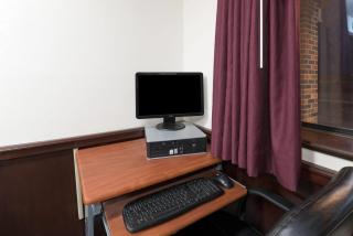 Super 8 by Wyndham Perham - Perham - 3