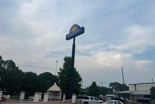 Days Inn by Wyndham Denham Springs-Baton Rouge East - Denham Springs - 9
