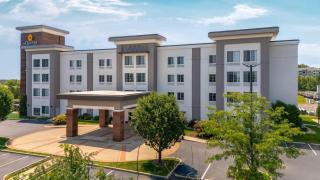 La Quinta by Wyndham Columbus - Edinburgh - Columbus - 0