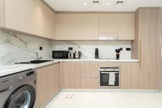 Stylish 2BR at Elite Residences - 3