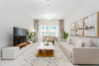 Stylish 2BR at Elite Residences - 6