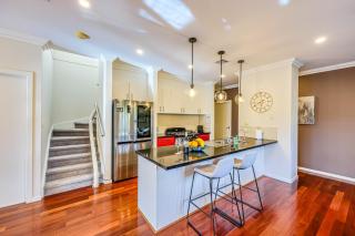 StayAU Pakenham Townhouse with Lakeview - Pakenham - 1