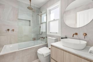 Bright 3-Story Paddington Townhouse for 8 Guests - 6