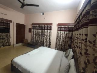 Hotel Gosaintola Home - 6