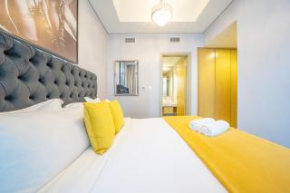 Serene Canal View 2Bhk 6 pax - 9