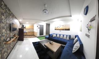Modern 2BHK with Balcony, Crown Mall & Residency Islamabad - Islamabad - 0