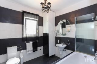 Olive garden retreat - 8