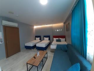 216 Turkuaz Suit - Istanbul - 6