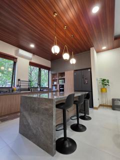The Lux 5BR Villa Vimala Hills - 2