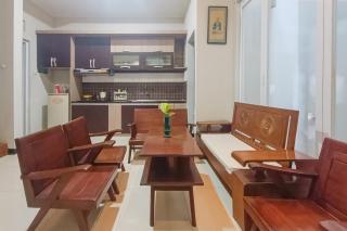 Pasadena House Semarang Mitra RedDoorz - Kalibanteng-kidul - 1