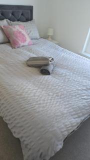 2 bedroom house Swansea budget stay - Swansea - 7
