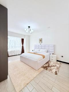 Executive elegantly furnished three bedroom apartment with all modern facilities ,modern swimming pool ,fully equipped gym,children playground and close proximity to major shopping centers and gourmet restaurants in kilimani - Nairobi - 1