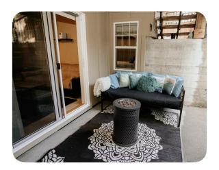 Lower suite in family friendly townhome - Victoria - 4