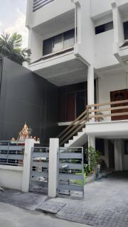 Stay On Sukhumvit Soi 11 สเตย์ออน สุขุมวิท 11 - 1