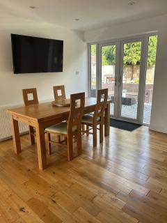 Home at Number 27 - Trowbridge - 9