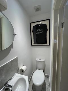 Home at Number 27 - Trowbridge - 3