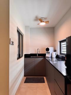 The VOKA 46 by Linese Homestay - Kuah - 3