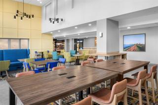 Hampton Inn & Suites Moline-Quad City Int'l Aprt - Moline - 6