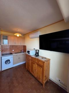 Studio cabine climatisé avec vue marina – Canet Port, 4 personnes - 6