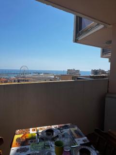 Studio cabine climatisé avec vue marina – Canet Port, 4 personnes - 1