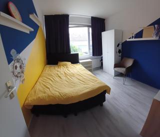 Heerlijk ruim huis met fijne tuin - 4