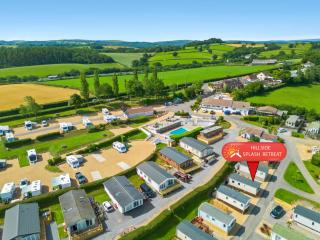 Hillside Splash Retreat - Cheriton Bishop - 3