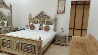 Hotel Business Boutique - Multan - 9
