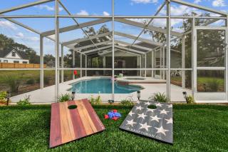 Relaxing Modern Home Sleeps 6 Pool BBQ Firepit - - 5