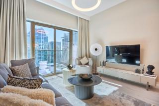 Sky-High Luxury 1BR in 27th Floor MBL Residence - 8