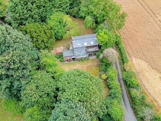 Finest Retreats - Hollybush Studio - Knebworth - 0