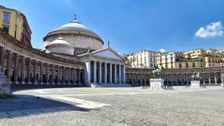 Seagulls House in the Heart of Naples Via Toledo - 2