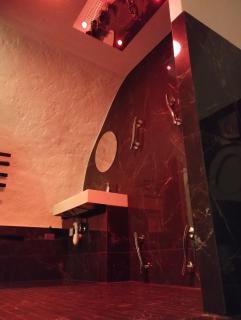 La suite miroir, love room avec jacuzzi - 1