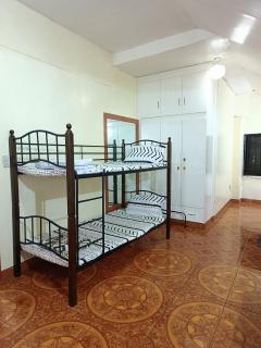 Spacious room with view - 4