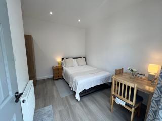 Princes 6HA - London - 9