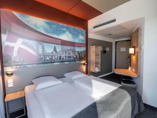 B&B HOTEL Aalborg - 8