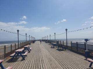 3 Bed Caravan sleeps 8 - Skegness - 8
