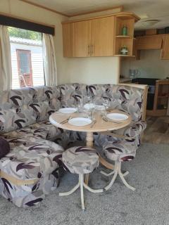 3 Bed Caravan sleeps 8 - Skegness - 4