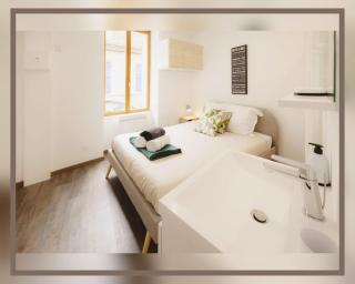 T2 cosy avec terrasse privée à Montluçon - 8