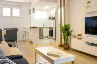 Piscina abierta todo el año y cerca del mar - 7