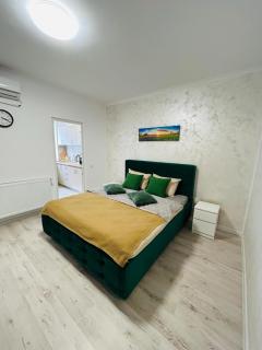 Modern & Cozy Studio with Balcony - 1
