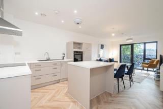 Birchgrove Pepperpot House Exclusively for 65s - Godalming - 2