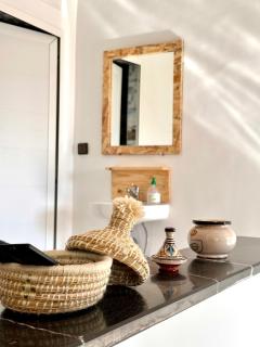 Sunny Apartment 5 Min Walk to Beach - Aourir - 1