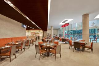Courtyard by Marriott Kochi Airport - 1