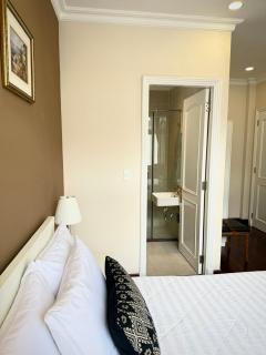 Monet's Suite in Garden Villa - 6