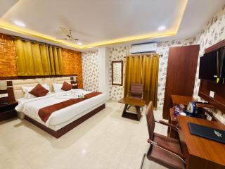 Hotel Golden Crystal Best Hotel in kankarbagh Patna - Patna - 1