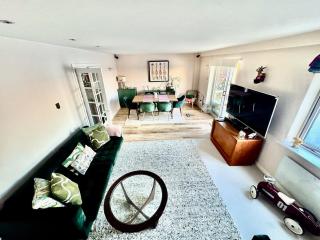 Ipswich Marina Penthouse - Ipswich - 1