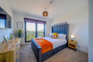 Modern City Living with a Touch of Luxury - 4 Guest Apartment - Liverpool - 3